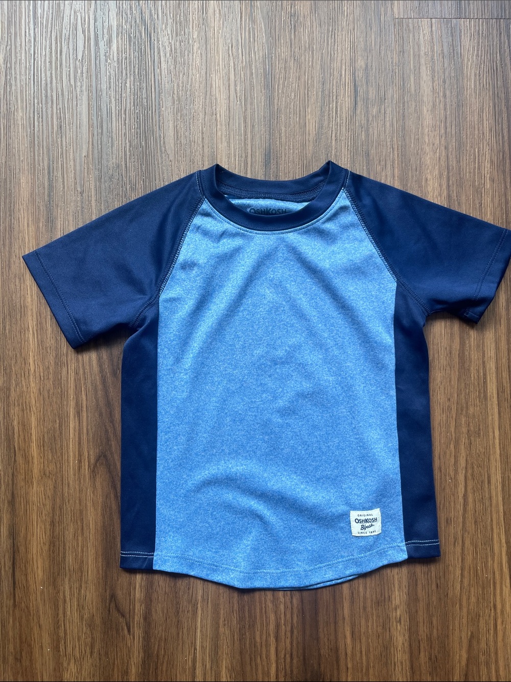 OshKosh B’gosh Boys Blue & Navy Rash Guard Swim Shirt 3T